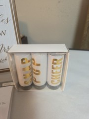 Lot of 4 WEDDING ITEMS – Bubbles Sign, Confetti Cannons, 2 Paks Thank You Cards
