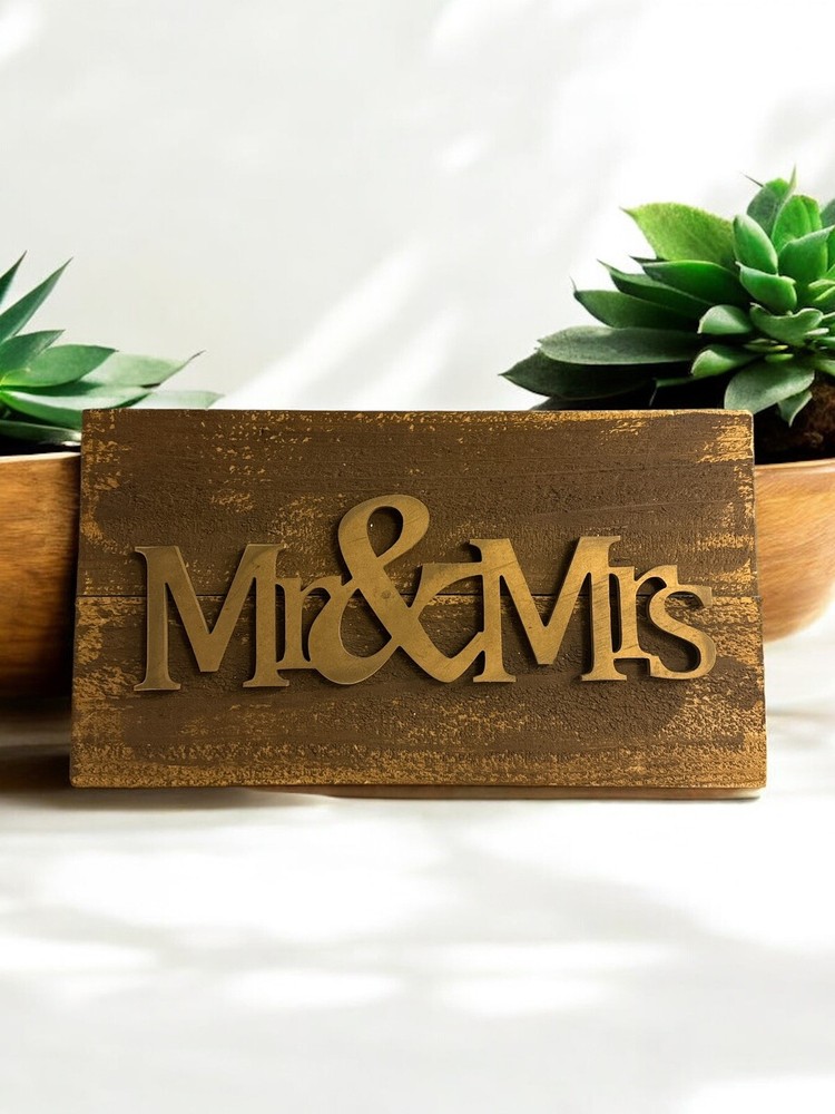 Mr. and Mrs. Sign Wood Letter Wedding Signs for Table Photo Props Decor Gold