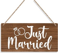 Just Married Sign Wall Hanging – Just Married Decorations Wedding Accessories –