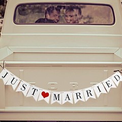 Vintage Just Married Banner Wedding Bunting Photo Booth Props Signs Garland B…
