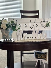 Elegant 6-Piece Wedding Decor Set – Mr & Mrs Wood Letters, Floral & Sign’s