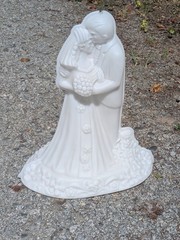 Bride & Groom Blow Mold Ice Sculpture 28” Decor Decorative Reception Wedding