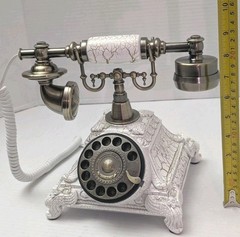 Audio Guestbook Telephone with Classic Retro Craftsmanship for Confessional Wedd