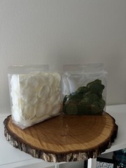 His & Hers Eucalyptus Leaves White and Green 450 Count