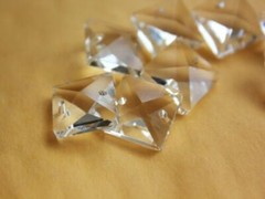 100Pcs Clear 18mm Glass Square Bead Crystal Prism Chandelier Chain Lamp Part