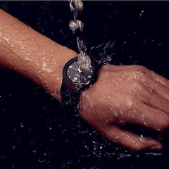 Luxurious His and Her Couple Watches Water Resistant Business Men Women Set Pair