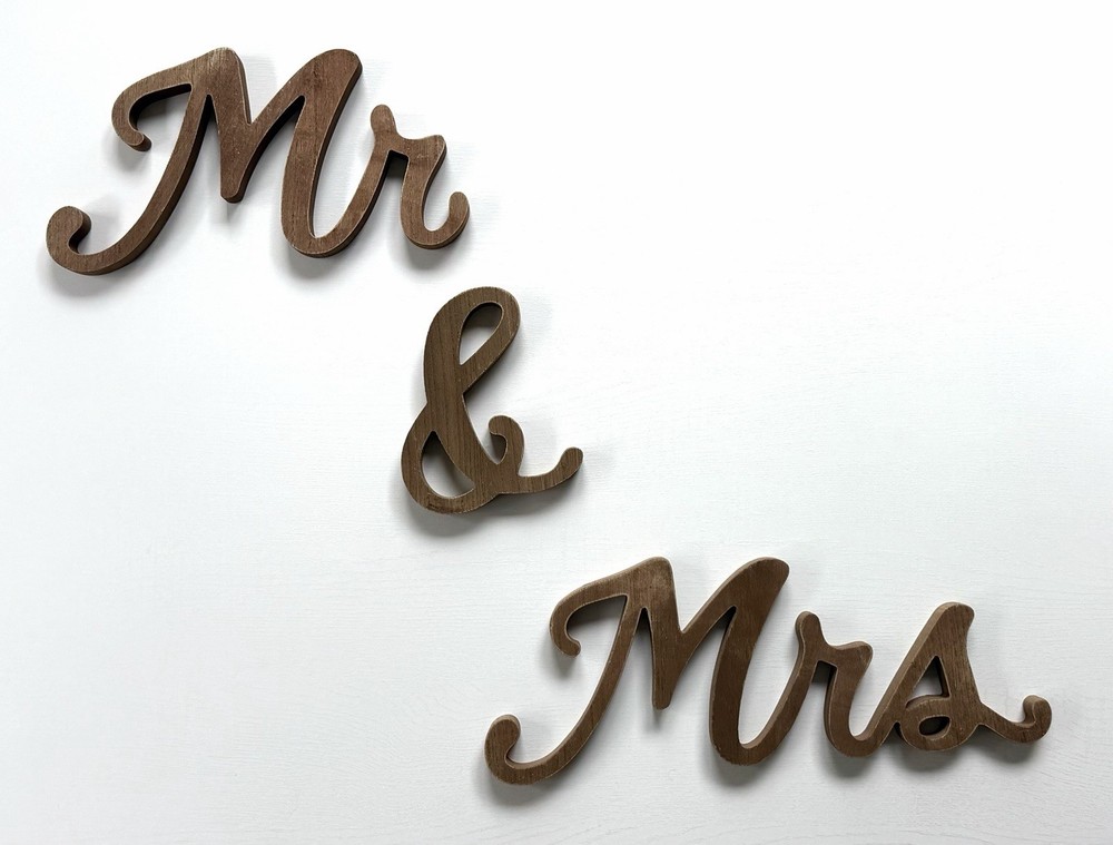 Wood Mr & Mrs Letter Table Decoration Set Brown Reusable Wedding Decor 6″ Rustic
