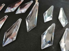 100Pcs Sword Shape Acrylic Crystal Bead Pendant Wedding Chandelier Decor 20*50mm