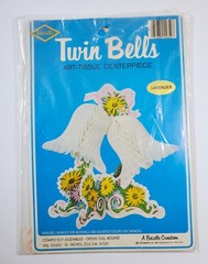 Vintage 1981 BESTILE Tissue Paper Honeycomb Wedding Bells Spring Lavender Purple