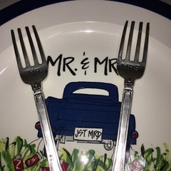 Farmhouse Mr and Mrs Wedding Gift Plate and Silverware (Fork and Spoon).