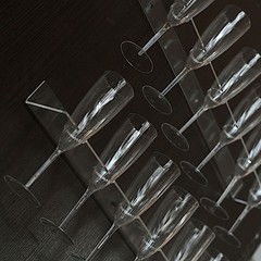 CLEAR 2 Acrylic 21″ Wine Glass Rack Wall Mounted Champagne Flute SHELVES Party