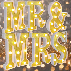 6 Pcs Mr and Mrs LED Sign Wedding Decor Sweetheart Table Decoration Mr and Mrs