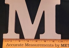“MR & MRS” HAND MADE – STANDUP WOOD SIGN – PAINTABLE – EUC!*!