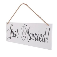 ULTNICE Wooden JUST MARRIED Signs Decor with Hanging Rope for Wedding Engagem…