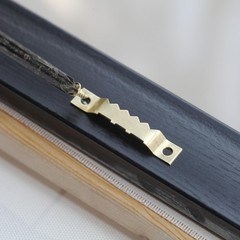 100 Pack Heavy Duty Sawtooth Picture Hangers with 200 Screws Gold Small Sawto…
