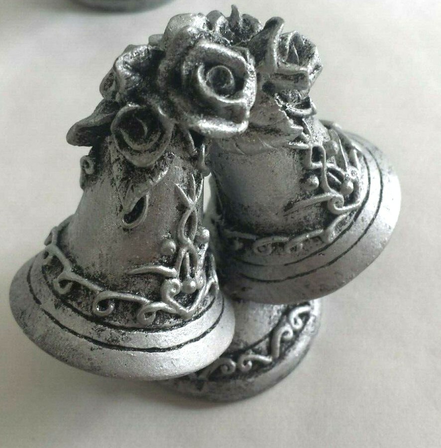 Vintage Resin Craft Creative Centerpiece Wedding Bells Silver~ 2.5″ x 2.5″ Roses