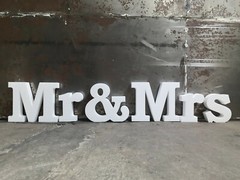 Lettering “Mr & Mrs” letters 30-50 cm proposal engagement wedding display