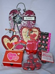 NIP Valentine’s Day Love Wedding Venue Decor Ornaments Trinket boxes Bowls Signs