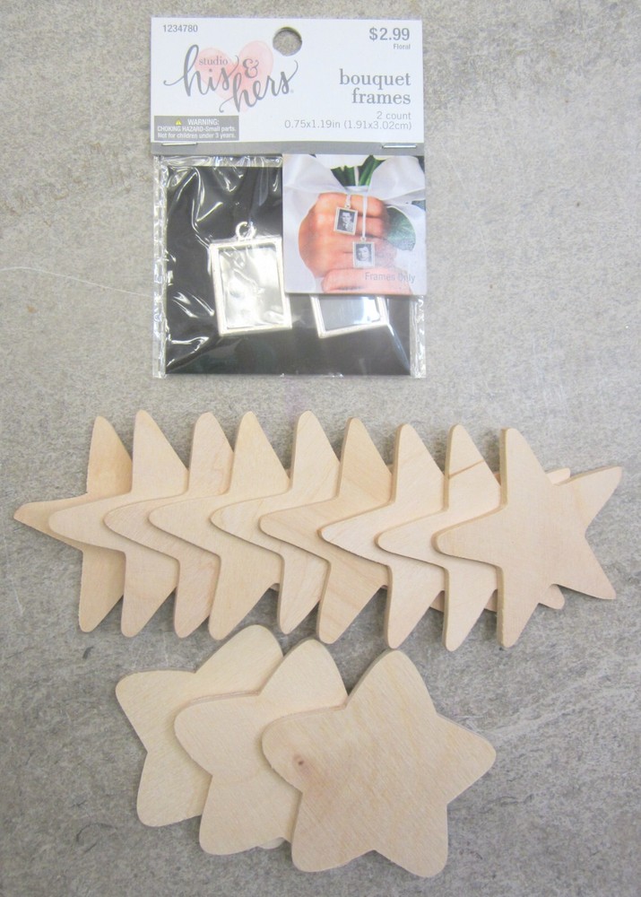 Lot of 14 Piece NEW Studio His & Hers Bouquet Metal Hanging Frames 12 Wood Stars
