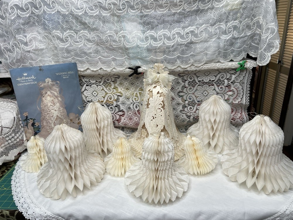 VTG Honeycomb Wedding Bells Lot Of 9 Halllmark American Greetings Doublglo