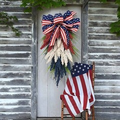 Festive Red White Blue Wreath for Independence Day Door Wall Hanging 50x30cm