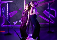 BRAND NEW Dzentech 360 Photo Booth | Color Changing With Software