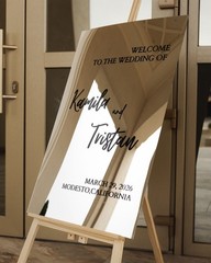 Silver Mirror Acrylic Welcome Wedding Sign – Wedding Signage – Wedding Decor