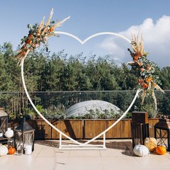 Heart Shaped Wedding Arch – White Metal Backdrop Frame for Flowers & Balloons