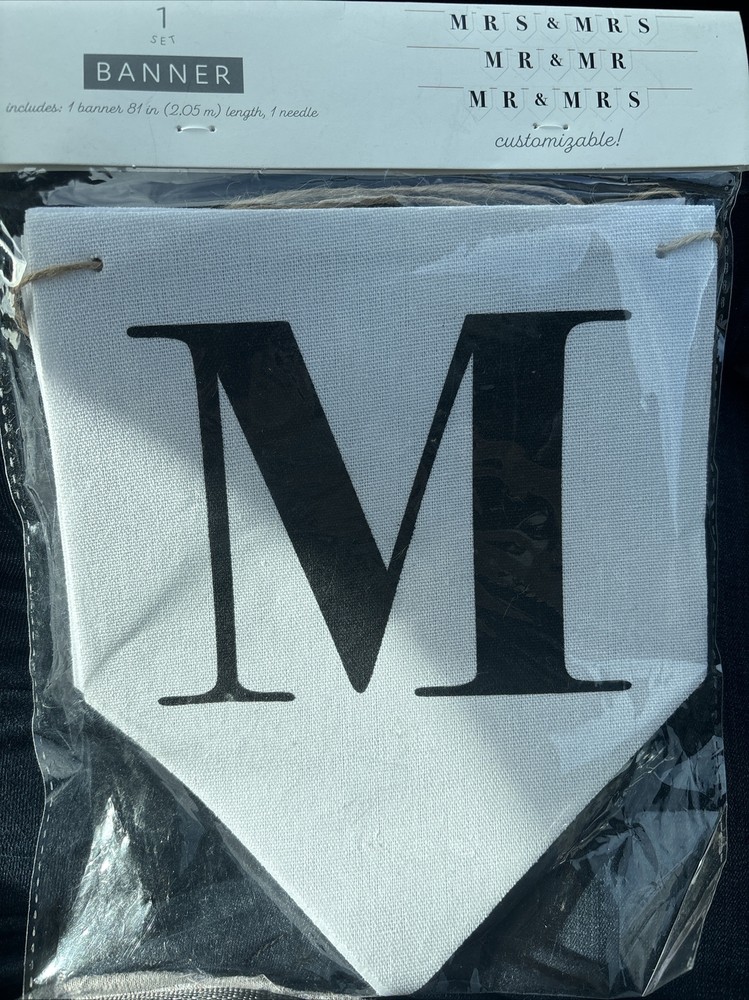 Fabric ‘Mr & Mrs’ Banner – Wedding Engagement Sign – White Cotton Felt