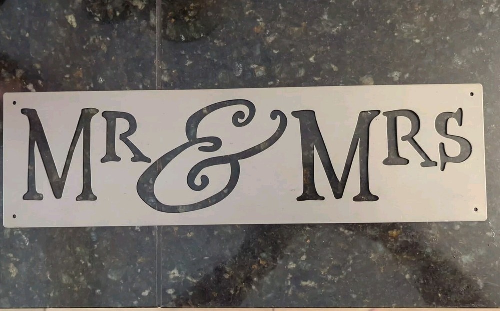 Mr & Mrs Metal Home Wedding Wall Hanging Sign Newlyweds Gift Anniversary