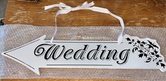 Samanter Wooden “Wedding” Arrow Sign w/Ribbon to Hang ~ 17.5”x 5” ~ So Cute! NEW