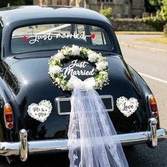 Just Married Car Decorations Set – White Floral Wreath with Long Tulle, Static