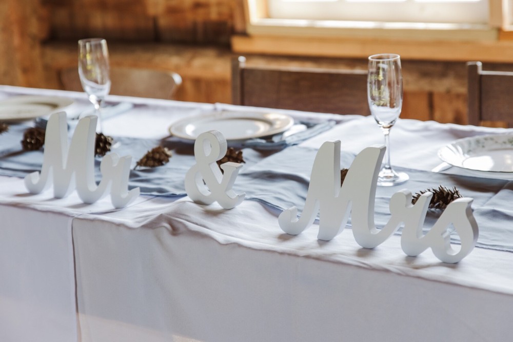 Mr & Mrs Letters Wedding Wooden Sign Party Décor Decoration Table Top Standing