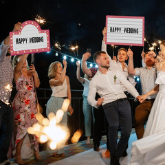 6 Pack Wedding Bottle Service Sign with Letters Sticker Entrance Props Bridal Pa