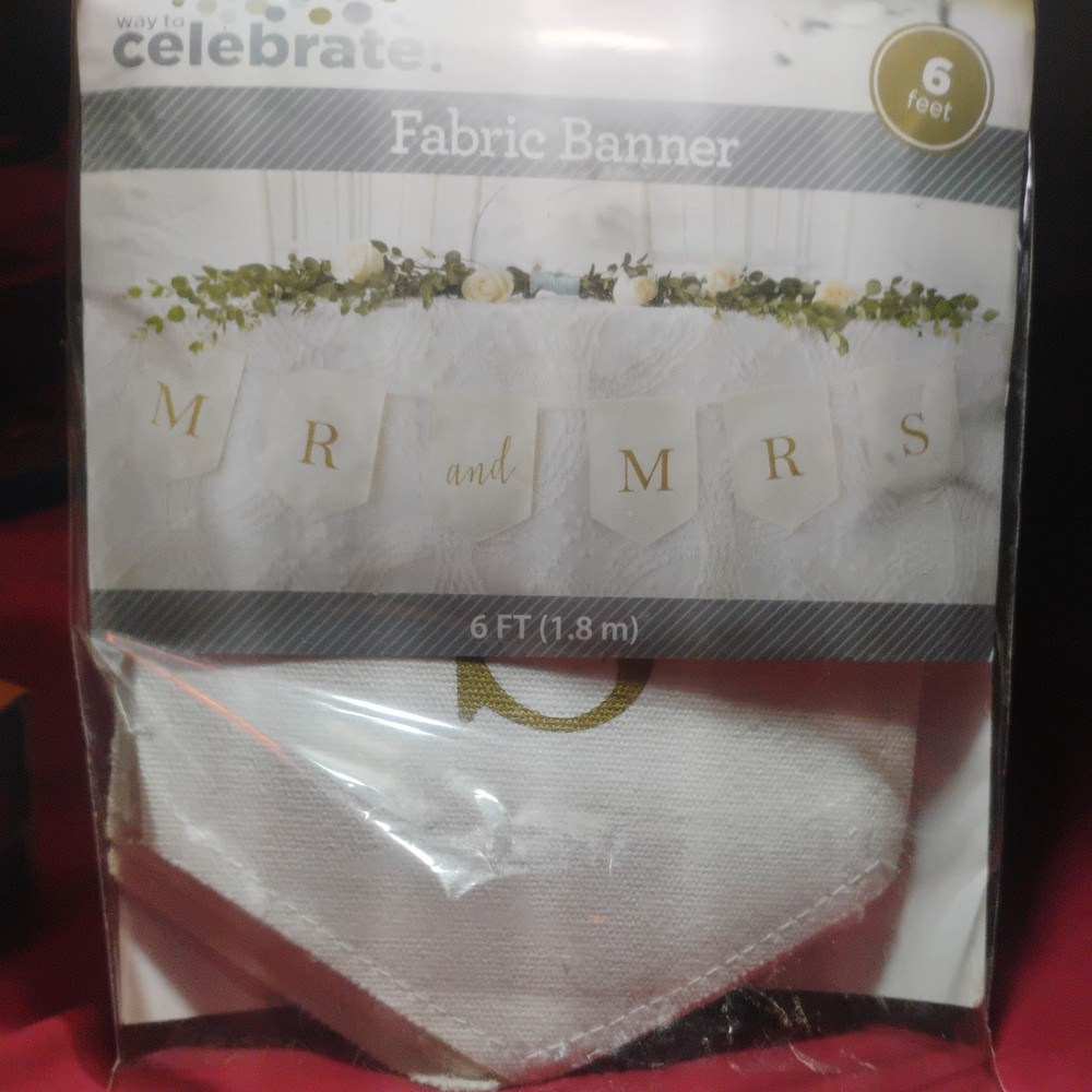 Way to celebrate! Mr and Mrs Fabric Banner 6 ft NIP