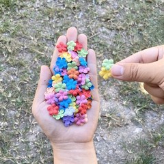 200 Pcs Handmade Mulberry Paper Stephania Venosa Flowers Petals 15×15 mm Scra…