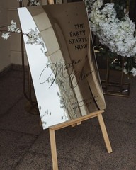 Silver Mirror Wedding Sign – Acrylic Welcome Sign for Wedding Entrance – Decor