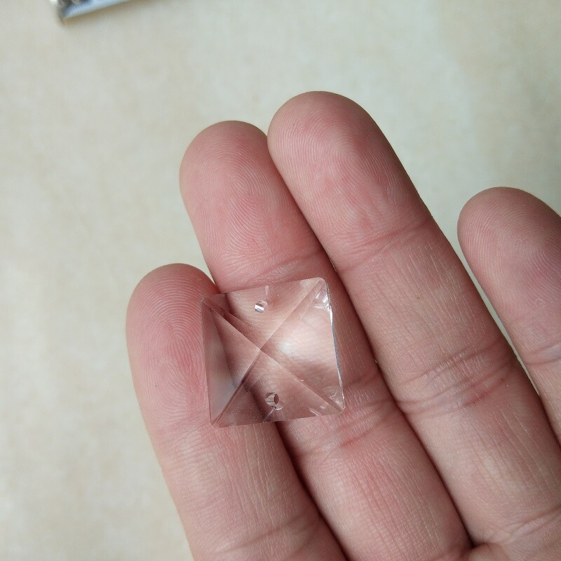 100pcs 18*18MM 2 holes Square Crystal Beads Prism Pendants Chandelier Lamp Parts