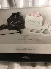 WEDDING BRIDE & Groom hanger and sign kit. NEW. SALE! Reception