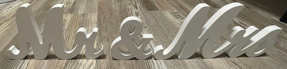 White Sign Mr and Mrs Wood Letter Wedding Signs for Table Photo Props Decor