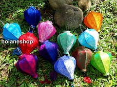 Set 12 pcs Vietnamese silk lanterns 22cm for wedding party decor – Garlic shape