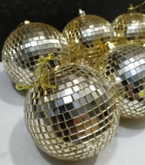 Lot 6 vintage 3″ wide Gold Glass Mirror Disco Balls Ornaments Holidays