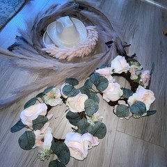 Farm Barn Rustic Wedding Decor Bridal Floral Cowboy pampas grass Roses Candle
