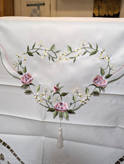 Heart of Roses Table Runner on Ivory, 16″x72″, Embroidered with End Tassels