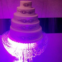 Crystal/Acrylic Chandelier Skirt Suspended Wedding Cake Swing Hanging Cake Stand