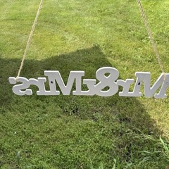 Wooden Mr & Mrs Hanging Wedding Sign White Rustic Twine Bridal Shower Decor