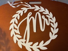 Wedding Anniversary White Mr. & Mrs. Wreath Metal Signs ribbon hanger 12”
