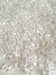 8 Lb. Crystal Acrylic Ice Rock Vase Gems or Table Scatters (Medium 2.5cm, Clear)
