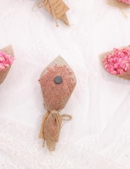 20-Piece set Mini Magnet Dried Flowers Bouquet for Rustic Wedding Favors