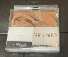 Style Me Pretty: MR and MRS: Wood Banner, NEW in Box, 5ft, Free Shipping!!